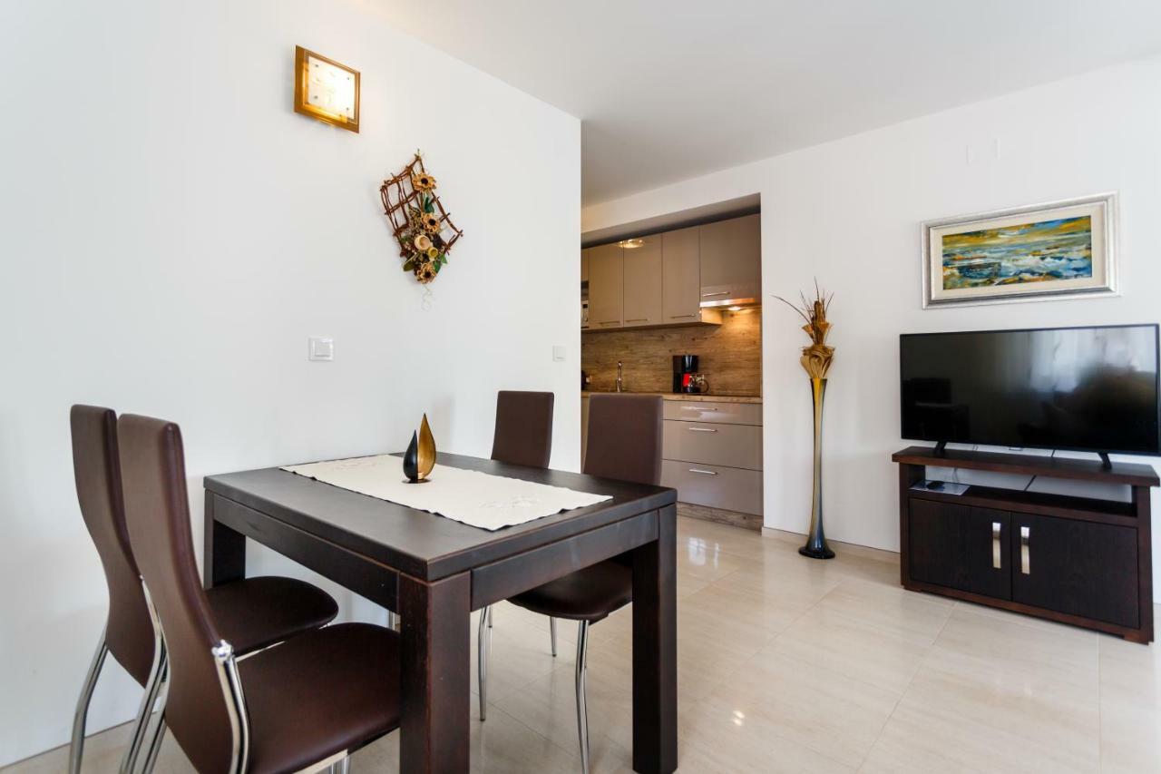 Apartment Aria 1 Malinska